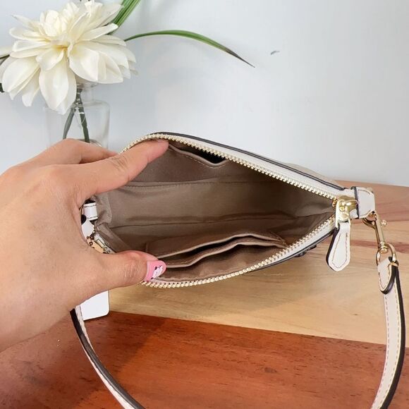 NWT Coach Nolita 19 In Signature Canvas With‎ Floral Appliquéd - Picture 5 of 8